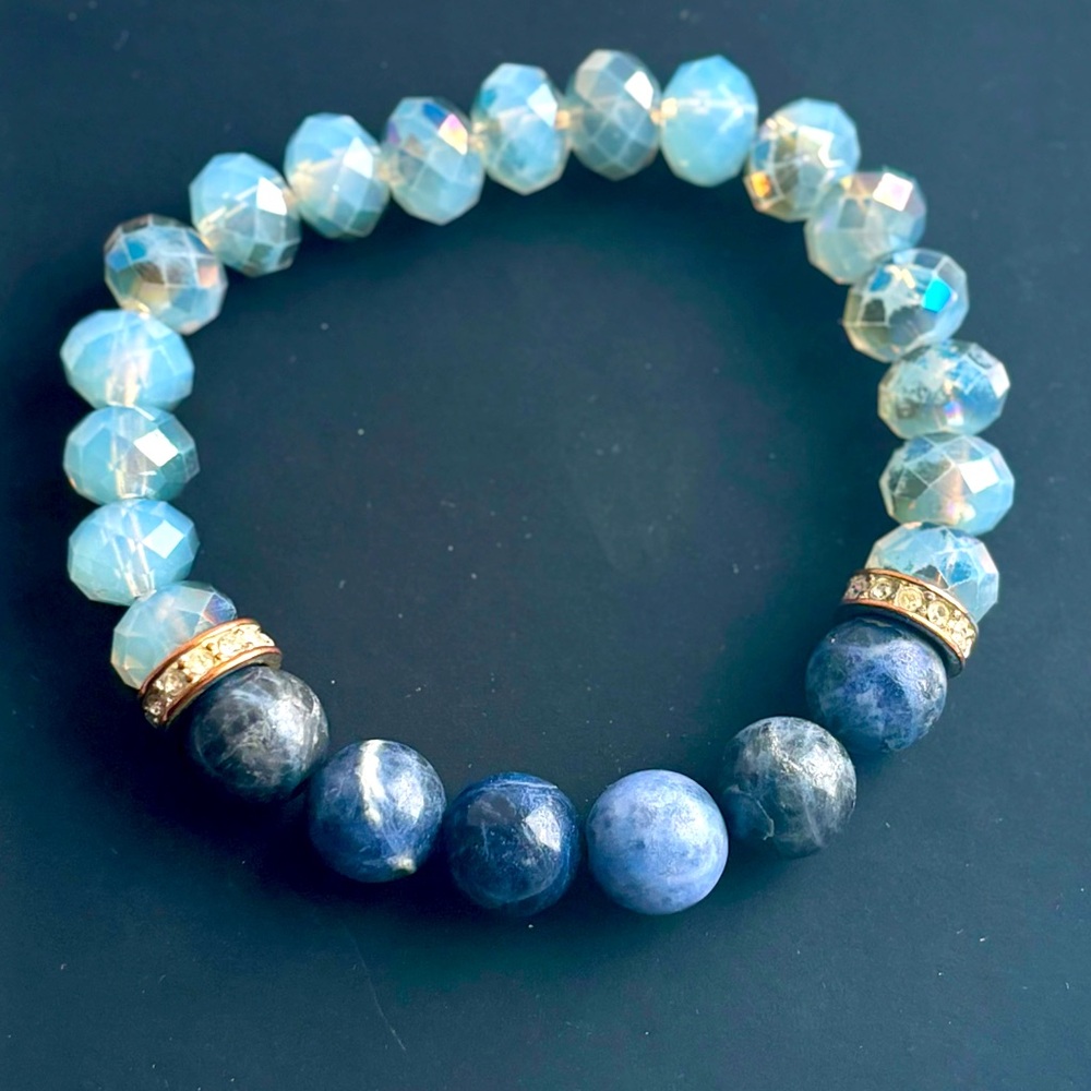 Avon Peace Sodalite & Glass Bead Bracelet